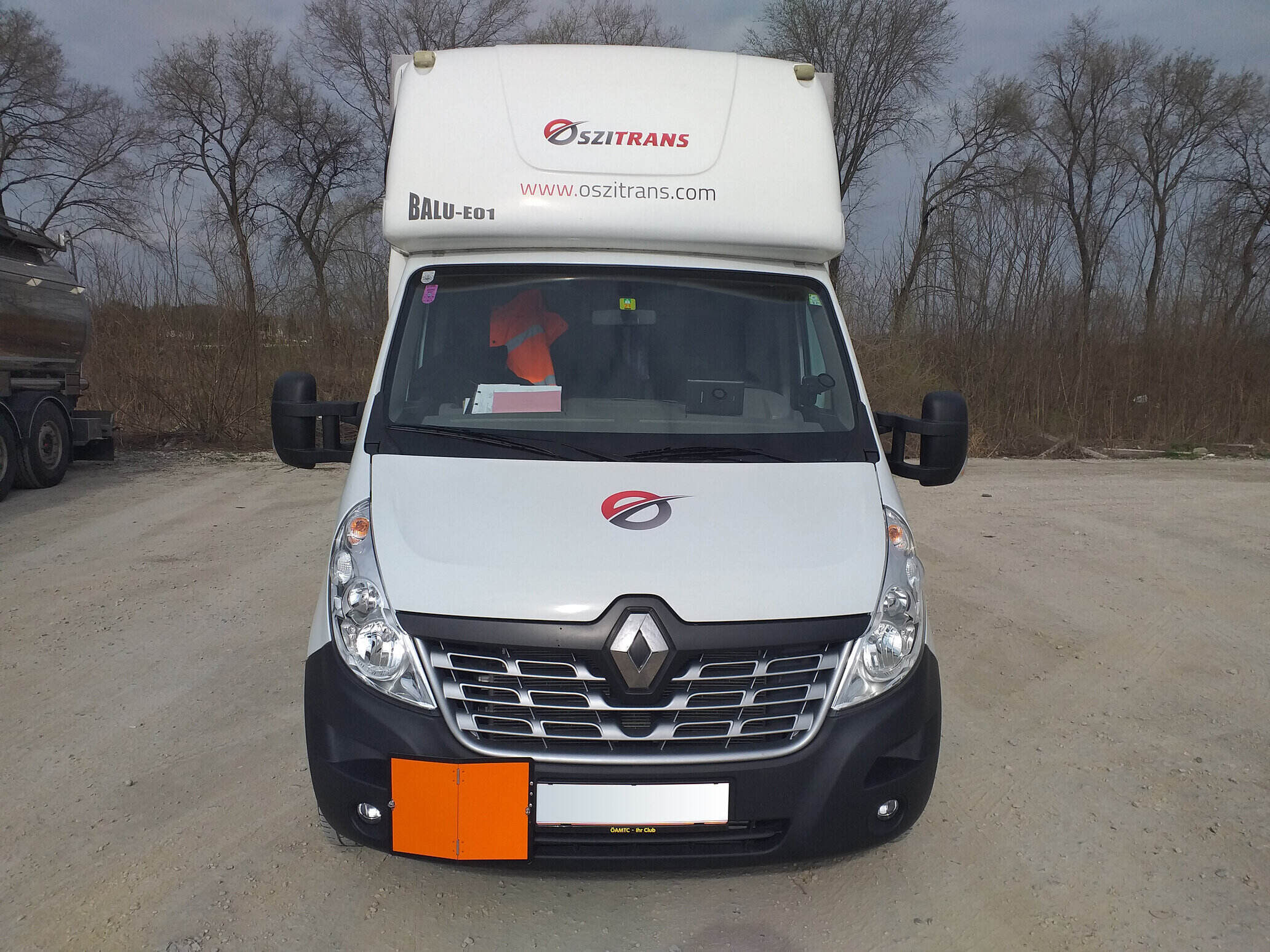 Prednja strana Renault kombija